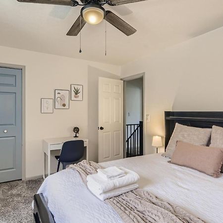 Rare Find Modern Townhome In The Heart Of Old Colorado City Colorado Springs Exterior foto
